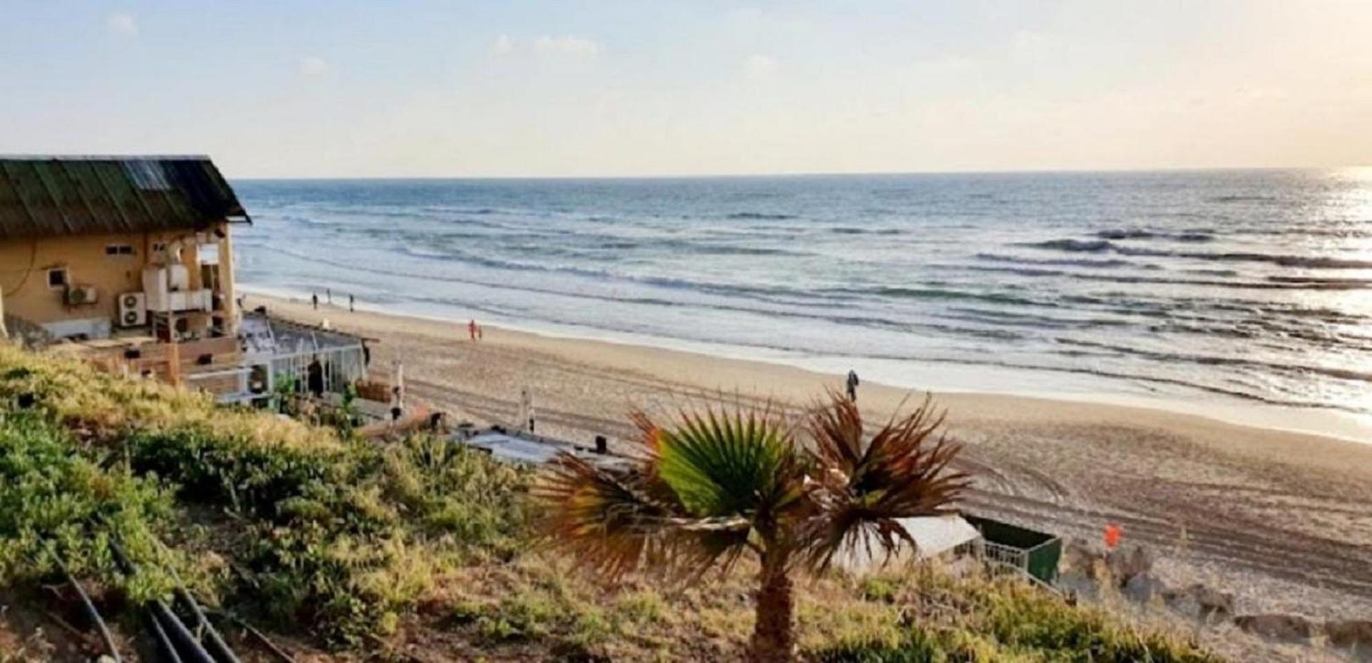 Spat Beach Bat Yam Exteriör bild