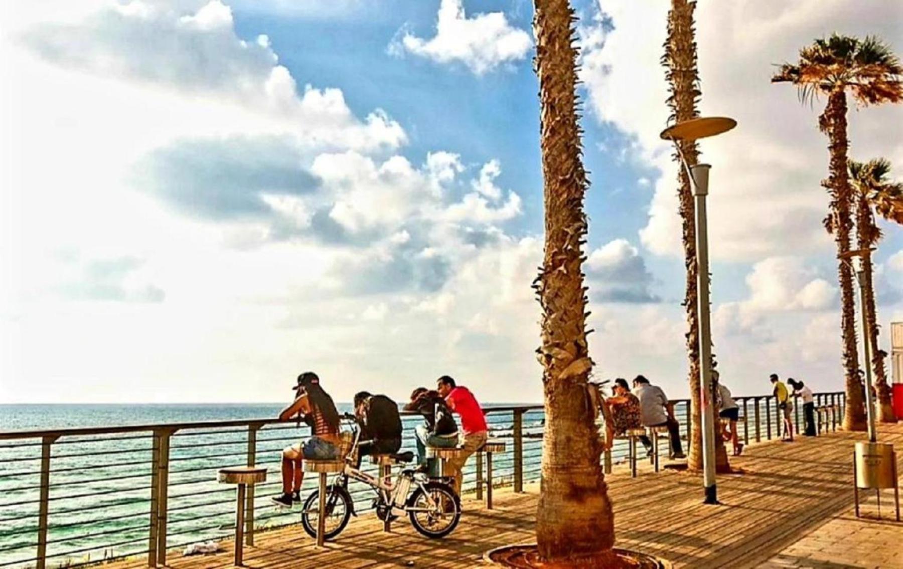 Spat Beach Bat Yam Exteriör bild