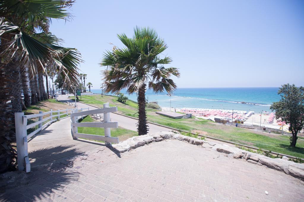 Spat Beach Bat Yam Exteriör bild