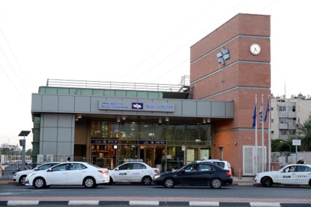 Spat Beach Bat Yam Exteriör bild
