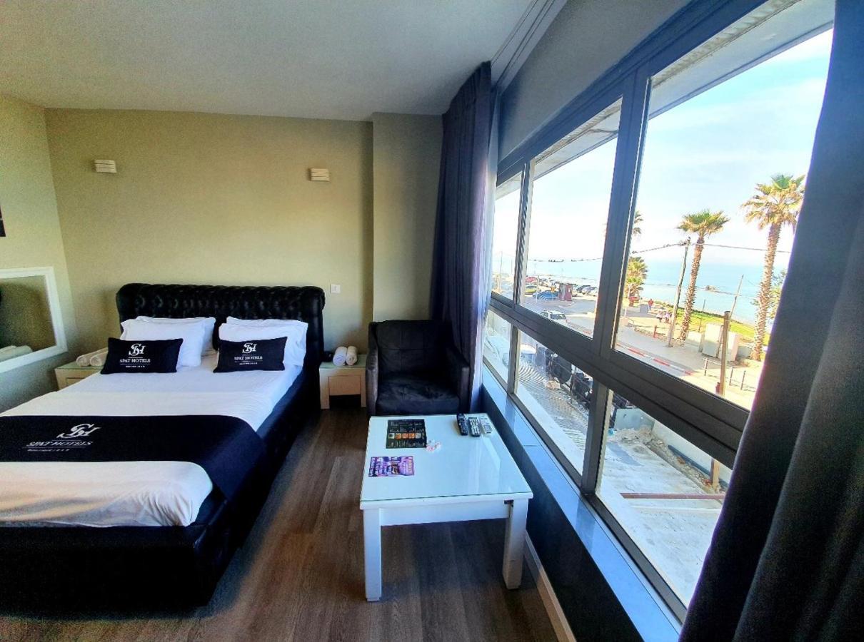 Spat Beach Bat Yam Exteriör bild